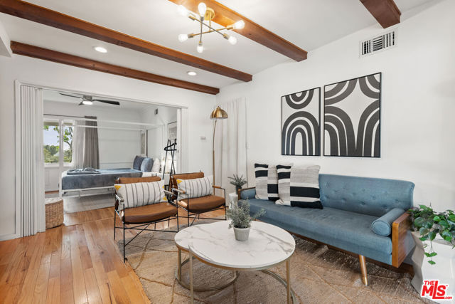 5918 S La Cienega Boulevard, Los Angeles CA: https://media.crmls.org/mediaz/133bbe53-1d35-49df-ae64-5c58b49eb8c5.jpg