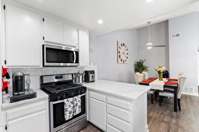 Detail Gallery Image 19 of 23 For 1103 Catlin St #B,  Simi Valley,  CA 93065 - 2 Beds | 2 Baths