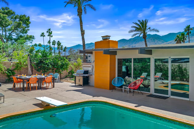 212 N Jill Circle, Palm Springs, CA 92262