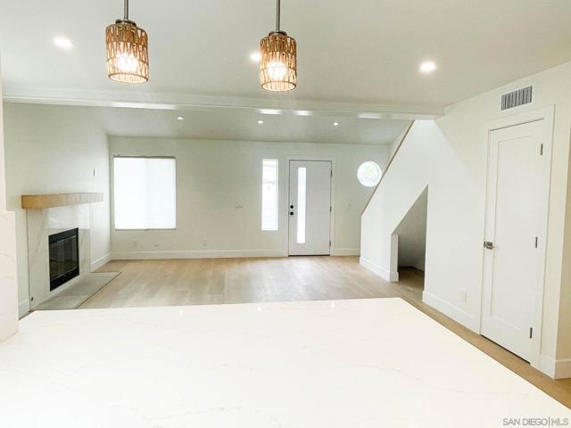 1093 N Vulcan Ave., Encinitas CA: https://media.crmls.org/mediaz/133ccb66-d712-420e-83f1-13ff3754018e.jpg