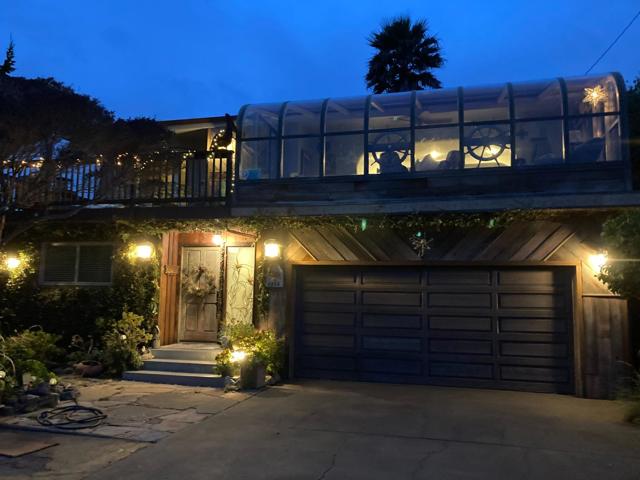 4355 Opal Cliff Drive, Santa Cruz CA: https://media.crmls.org/mediaz/133d05fa-c9e0-4a00-be77-212053513334.jpg