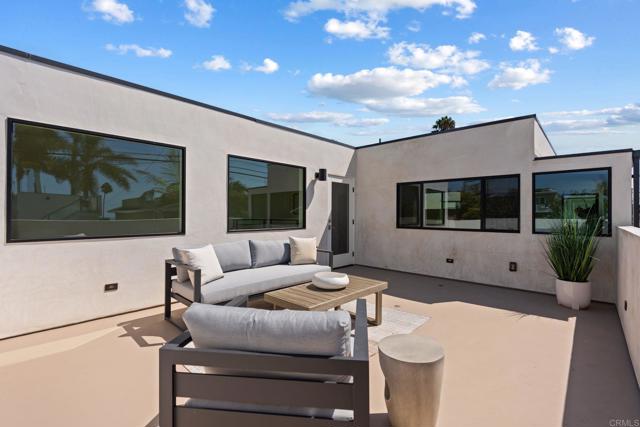 Image 49 of 58 For 2052 Montgomery Avenue