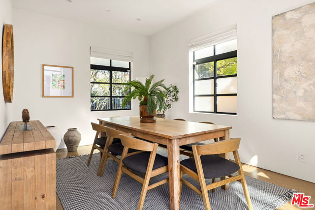 8732 Rangely Avenue, West Hollywood CA: https://media.crmls.org/mediaz/133f7403-b69b-4d42-8a04-8fb9cc71af95.jpg