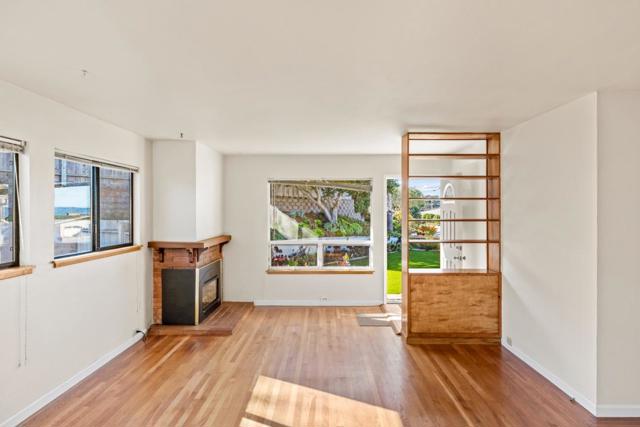 2050 Baldwin Court, Seaside CA: https://media.crmls.org/mediaz/13412dc1-d99b-43a8-98ef-845af57db9e6.jpg
