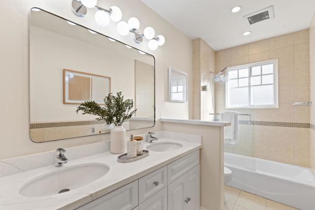 2124 Oakley Avenue, Menlo Park CA: https://media.crmls.org/mediaz/13417c6d-5e68-423d-a070-c0200ec4b73b.jpg
