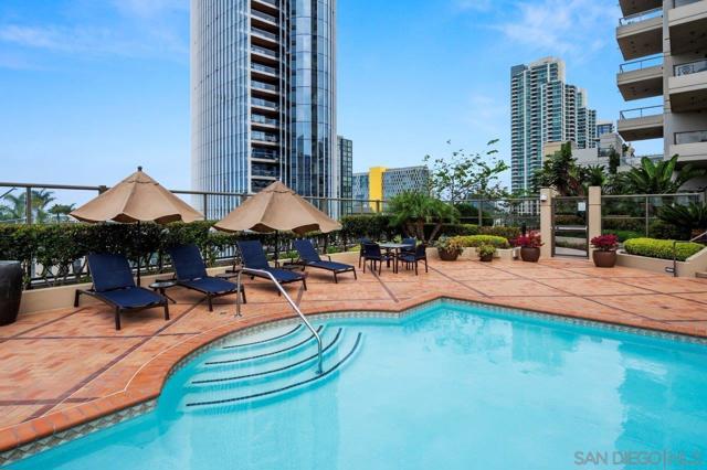700 W E Street, San Diego CA: https://media.crmls.org/mediaz/1342547e-eaf4-4594-8a85-19559c7f6d05.jpg