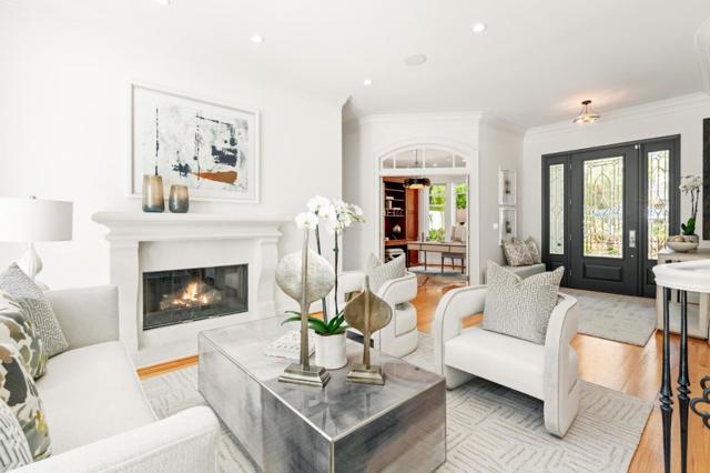 6 Zachary Court, Menlo Park CA: https://media.crmls.org/mediaz/13426fdf-e605-498b-85da-f4ffcbc3d1e7.jpg