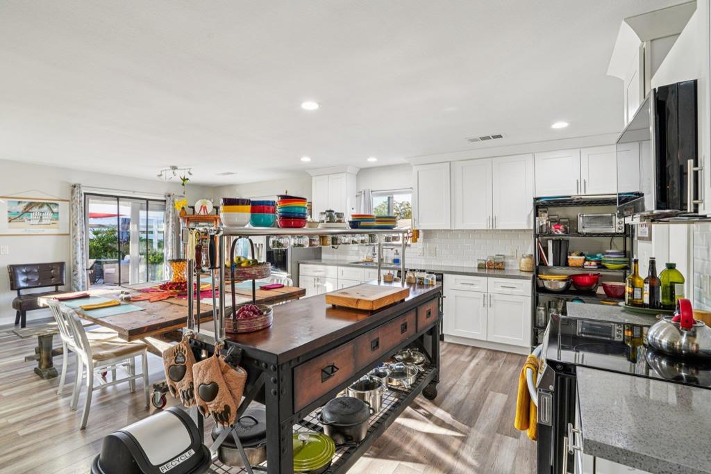 MLS #250043633SD image #4