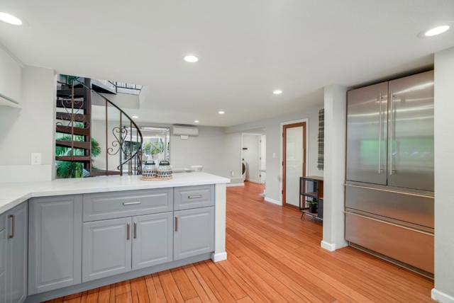 2238 Lincoln Street, East Palo Alto CA: https://media.crmls.org/mediaz/1343757a-3b8e-4c3b-b544-edb8bddcaf95.jpg