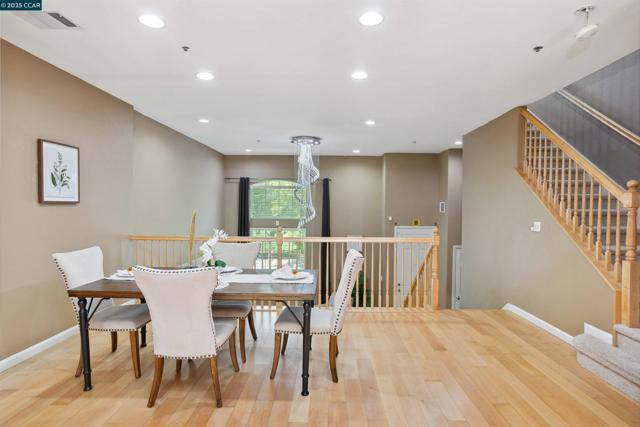 2073 Watermill Rd, San Ramon CA: https://media.crmls.org/mediaz/13449cd6-a796-4c6b-bb3f-ae390f82229c.jpg