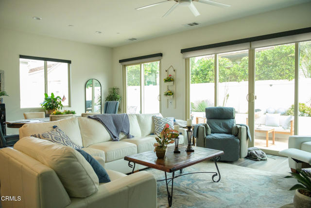 Detail Gallery Image 27 of 31 For 425 Eureka Dr, Santa Paula,  CA 93060 - 4 Beds | 2 Baths