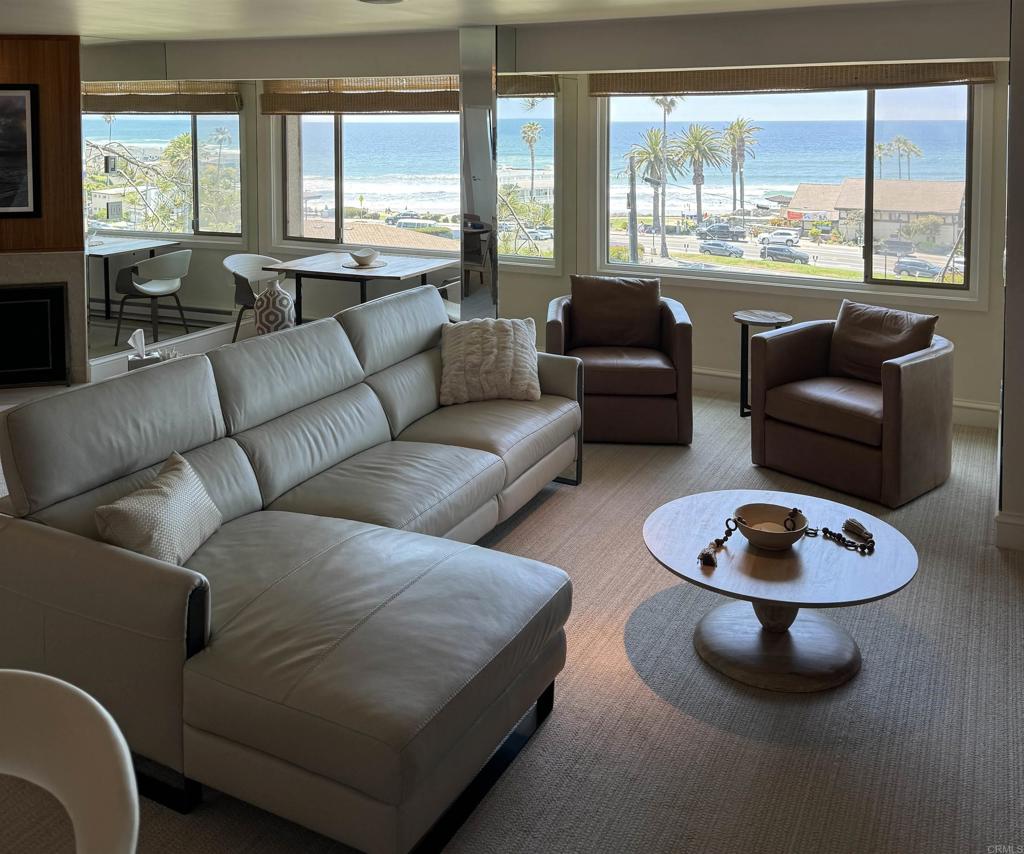 1562 Camino Del Mar