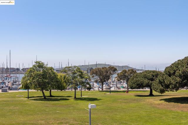 1205 Melville Sq, Richmond CA: https://media.crmls.org/mediaz/13458a58-07c7-4819-b7e0-985626a11786.jpg