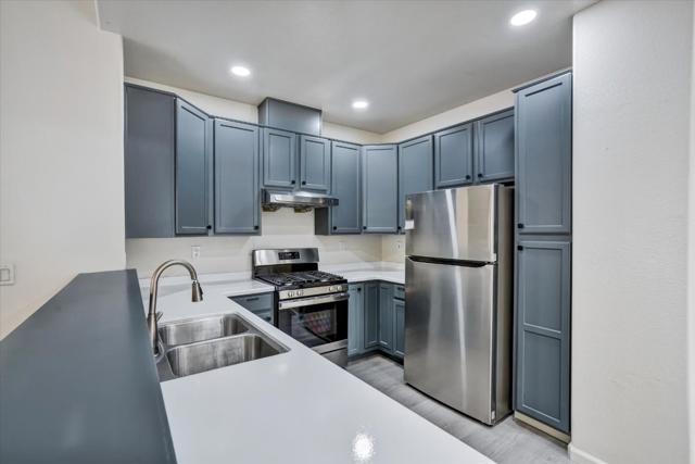 22820 Paseo Place, Hayward CA: https://media.crmls.org/mediaz/1345edf6-7a92-4d45-aedb-a5d5c7c5caa1.jpg