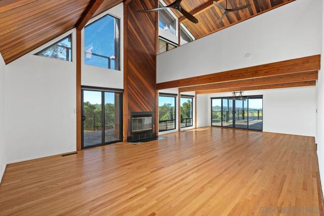 30830 Ranch Creek Rd, Valley Center CA: https://media.crmls.org/mediaz/13464dce-1448-4e33-ab28-aa4943be4e62.jpg