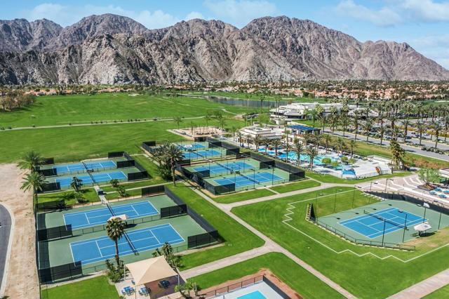 57916 Interlachen, La Quinta CA: https://media.crmls.org/mediaz/13473bd7-c12a-4104-8ae4-f9f8dddcf186.jpg