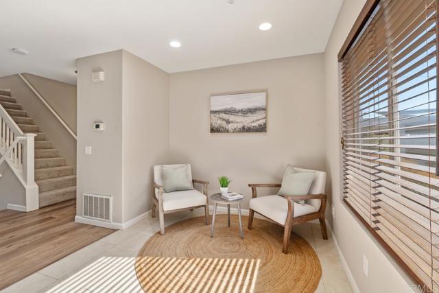 Image 12 of 36 For 10198 Wateridge Circle 157