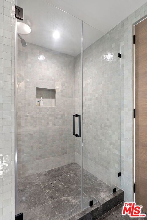 7651 Willow Glen Road, Los Angeles CA: https://media.crmls.org/mediaz/1347e735-0da1-4eb4-8ef3-da41e089125c.jpg