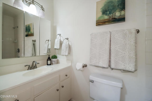 dHall Bath3