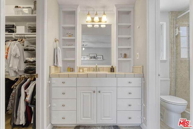 2735 Beth Place, Simi Valley CA: https://media.crmls.org/mediaz/134a99bb-0bdb-4d5a-b9df-0518ca445950.jpg