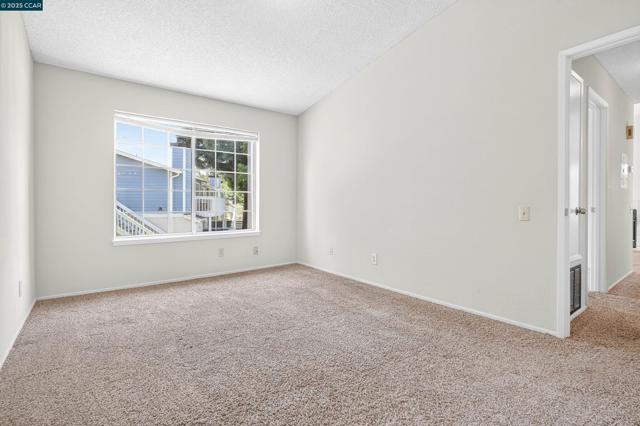 15 Glenwood, Hercules CA: https://media.crmls.org/mediaz/134b8705-173c-4788-ae6f-53f37c0186b7.jpg