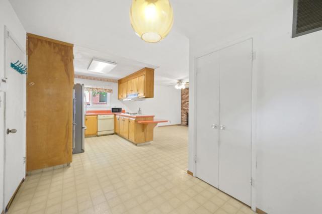 787 San Clemente Way, Mountain View CA: https://media.crmls.org/mediaz/134b9209-beba-4cad-ae3c-3e6c72cbbf7e.jpg