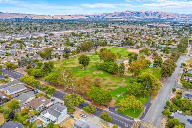 6084 Amador Place, Newark CA: https://media.crmls.org/mediaz/134c339c-e506-44d5-9167-167527fd4525.jpg