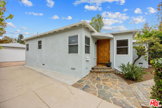 210 S Bundy Drive, Los Angeles CA: https://media.crmls.org/mediaz/134d1ea4-7a95-45eb-8eec-79f3756ddd30.jpg