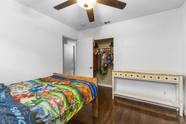 8524 Big Rock Road, Santee CA: https://media.crmls.org/mediaz/134d3e16-3e69-413f-884d-b8cacda92d05.jpg