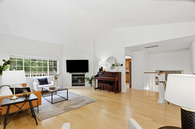 1212 Shelby Creek Lane, San Jose CA: https://media.crmls.org/mediaz/134d7bec-086d-4f26-a9b3-8520941ce2f5.jpg