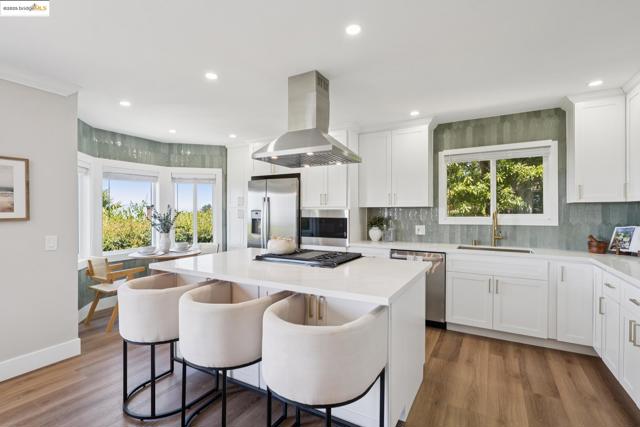 744 Coventry Road, Kensington CA: https://media.crmls.org/mediaz/134ea134-b1d0-4ec3-88ac-7ba81a3c633a.jpg