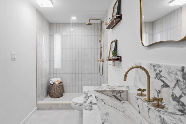 2143 Caminito San Martin, La Jolla CA: https://media.crmls.org/mediaz/134eda06-a1be-46d9-8dd2-17e30dba0287.jpg