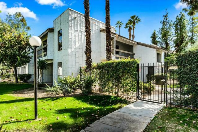 5265 E Waverly Drive, Palm Springs CA: https://media.crmls.org/mediaz/134edd93-2ba8-4993-8873-2ea17a9341a0.jpg