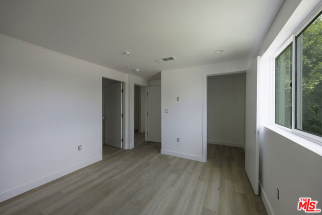 11223 Tiara Street photo 29