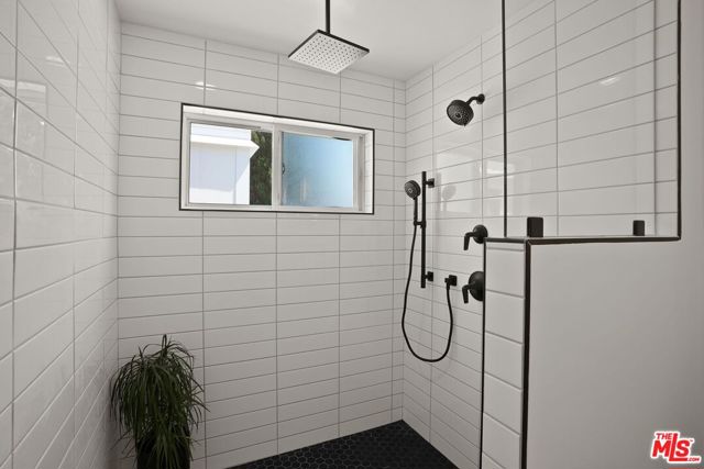 1716 Lodgepole Road, San Marcos CA: https://media.crmls.org/mediaz/13505850-3a36-4cba-be0b-7c6b3c657612.jpg