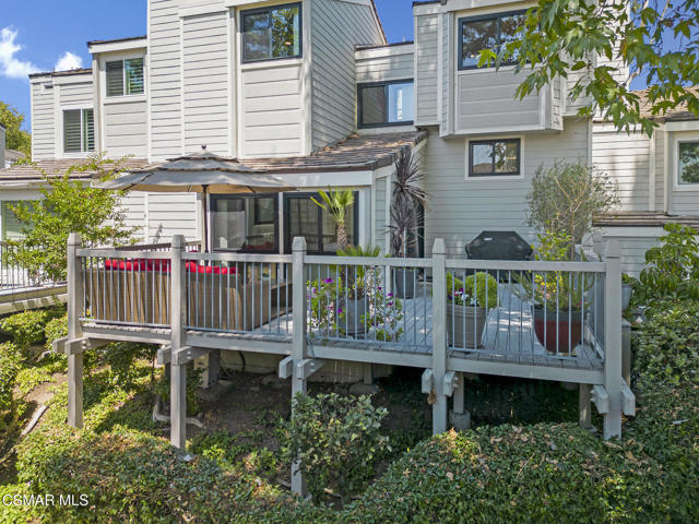 1206 S Westlake Boulevard, Westlake Village CA: https://media.crmls.org/mediaz/135195d7-3ece-4c68-a83e-9ba46f7e9289.jpg
