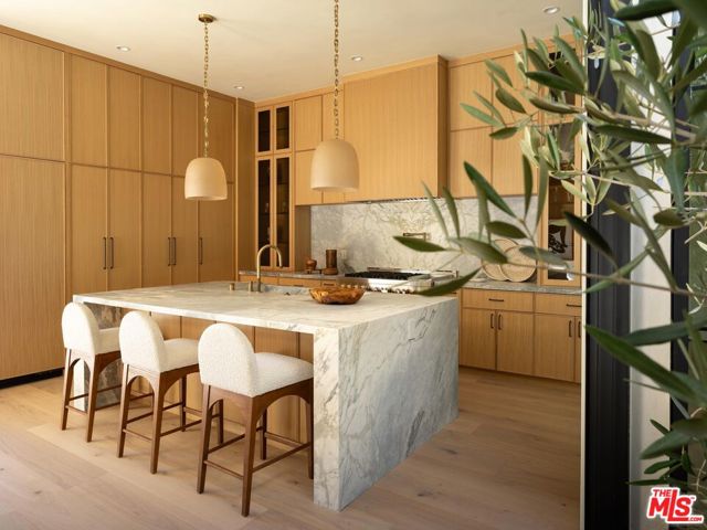 23340 Collins Street, Woodland Hills CA: https://media.crmls.org/mediaz/13524fb2-891a-43ef-8c53-4d37de066c02.jpg