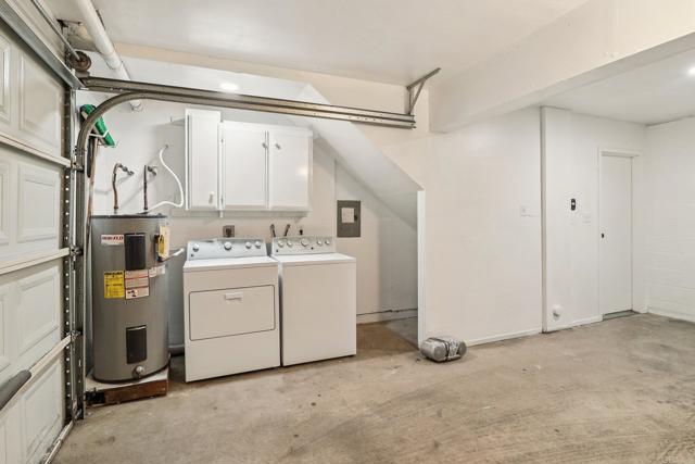 Detail Gallery Image 4 of 32 For 8262 Gilman Dr #1,  La Jolla,  CA 92037 - 2 Beds | 3 Baths