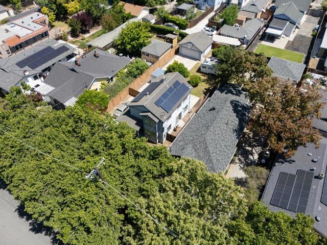 956 S 9th Street, San Jose CA: https://media.crmls.org/mediaz/135315cd-1f8e-42f2-b954-811da9950e6b.jpg