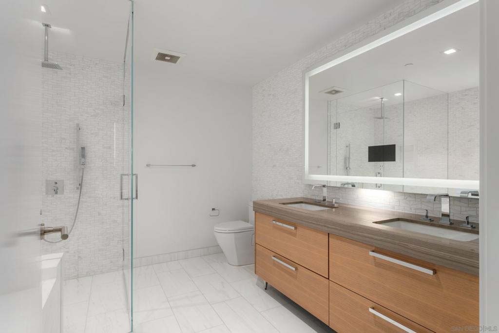 888 E Street - photo 16
