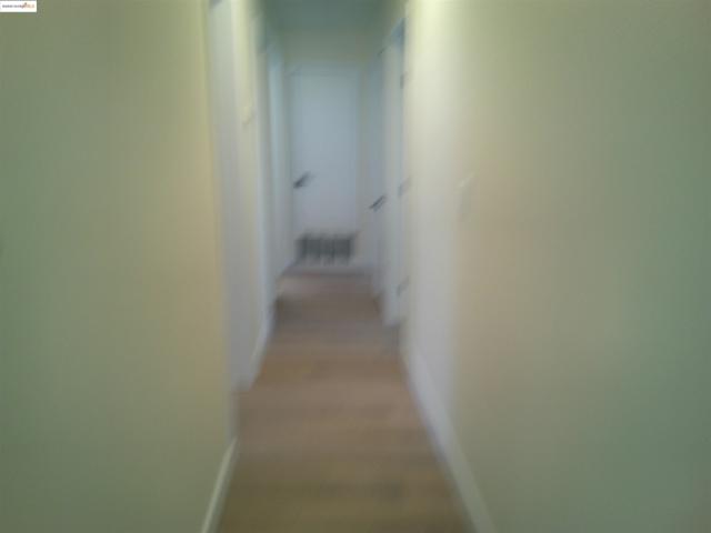 139 Heather Ave, Hercules CA: https://media.crmls.org/mediaz/13533943-6362-4fbd-a755-5fbaedce0e6a.jpg