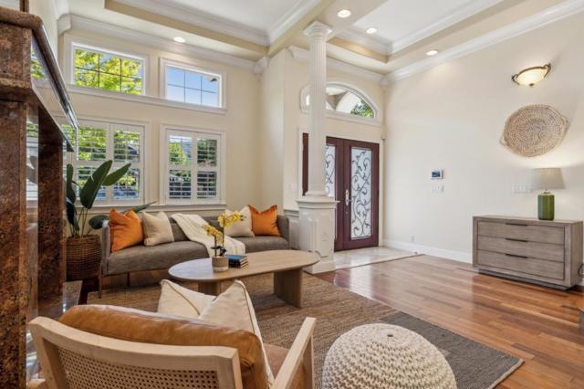 20433 Walnut Avenue, Saratoga CA: https://media.crmls.org/mediaz/13536c42-bf1d-4882-8f4d-825dd1ec15bc.jpg