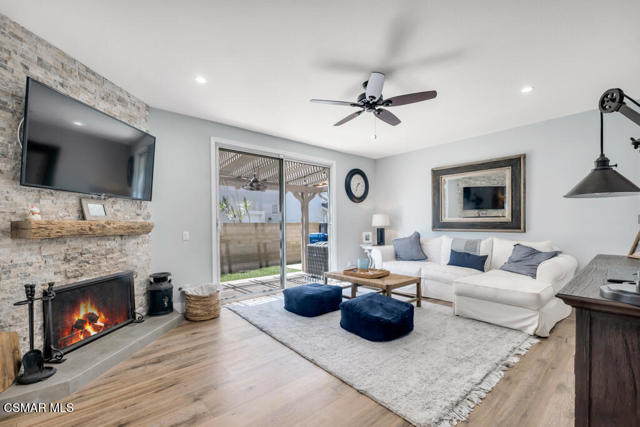 1847 Fox Springs Circle, Newbury Park CA: https://media.crmls.org/mediaz/1353c514-9eb1-414c-bf18-1c8c4973afd7.jpg