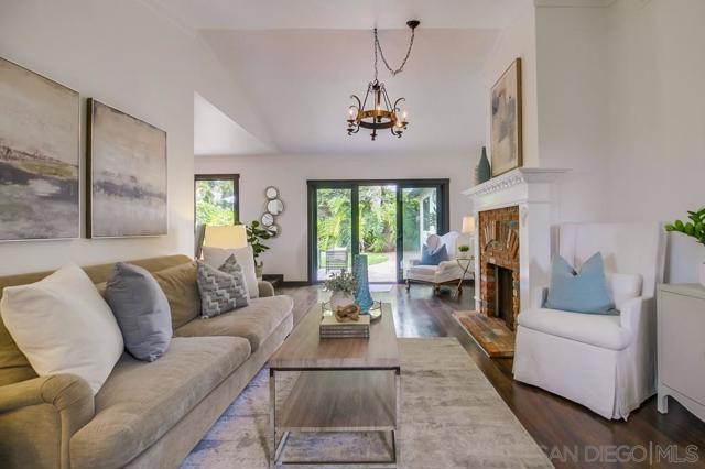 3886 Santa Cruz, San Diego CA: https://media.crmls.org/mediaz/13540474-5ea8-4d1b-b9eb-2a30f1c1b756.jpg