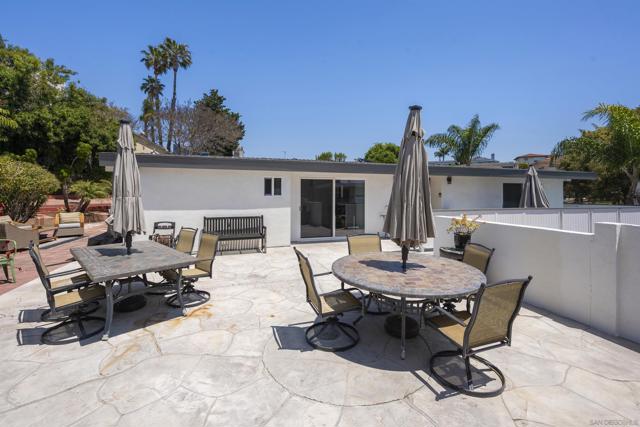 4780 Orten St, San Diego CA: https://media.crmls.org/mediaz/13544a94-4dfe-44b8-95fe-a817d145dcd6.jpg