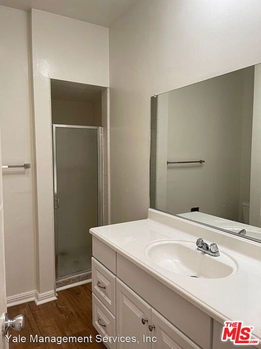 1677 WESTHOLME Avenue, Los Angeles CA: https://media.crmls.org/mediaz/1355ec08-bf16-4501-bef9-a038c350fbb2.jpg