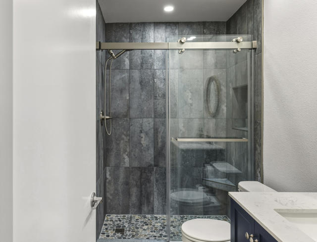 110 Celano Circle, Palm Desert CA: https://media.crmls.org/mediaz/1356b72b-76cf-4b9a-a108-189e737cb3f8.jpg