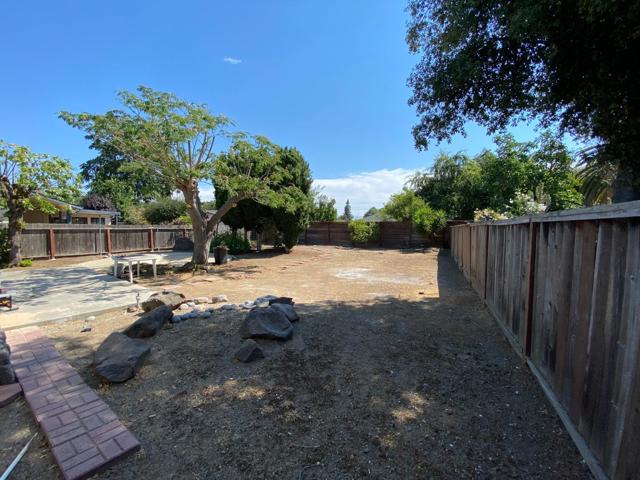 1472 Hampton Drive, Sunnyvale CA: https://media.crmls.org/mediaz/13581a24-88b2-47f7-b137-45fc6a04333a.jpg