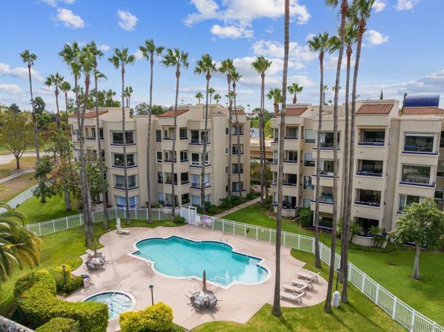 12132 Royal Birkdale Row, San Diego, California 92128, 2 Bedrooms Bedrooms, ,2 BathroomsBathrooms,Condominium,For Sale,Royal Birkdale Row,250019389SD