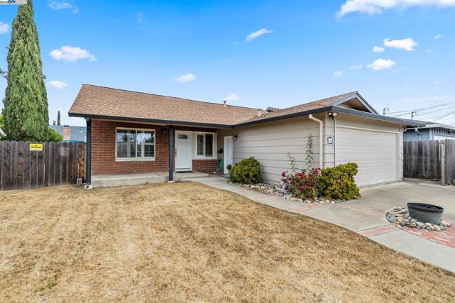 368 Helen Way, Livermore CA: https://media.crmls.org/mediaz/1359434c-eea5-4da0-a83b-a0d7877e0011.jpg